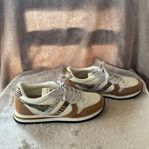 Gola safari sneakers, VERY comfortable 7/7.5 cream brown, safari print